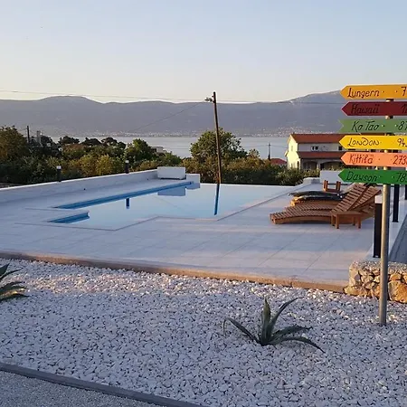 Ming - Pool, Sea-view And Peace Apartment