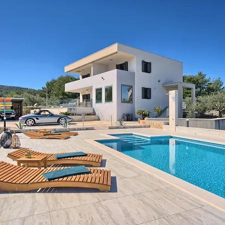 Apartment Ming - Pool, Sea-view And Peace Slatine