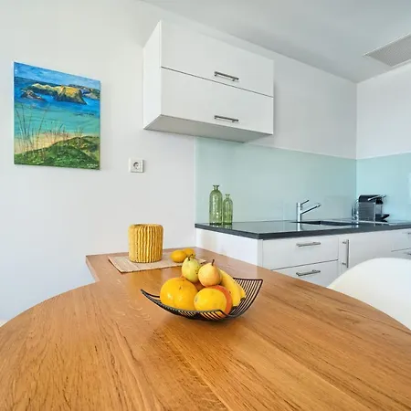 Ming - Pool, Sea-view And Peace Apartment Slatine