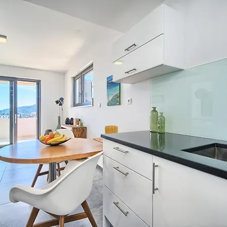 Ming - Pool, Sea-view And Peace Apartment Slatine