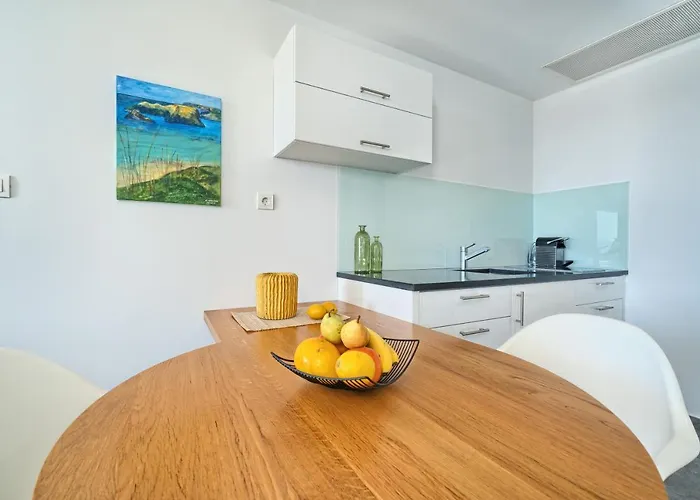 Ming - Pool, Sea-view And Peace Apartment Slatine