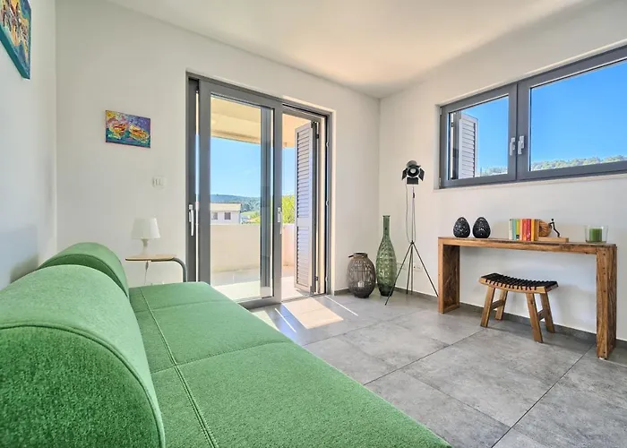 Ming - Pool, Sea-view And Peace Apartment Slatine